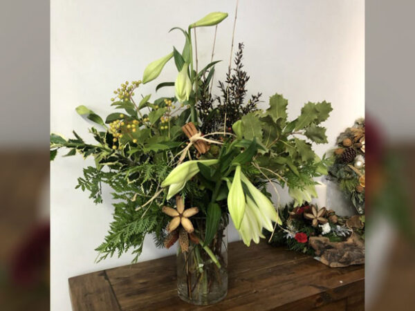 Christmas Vase Display - Image 2