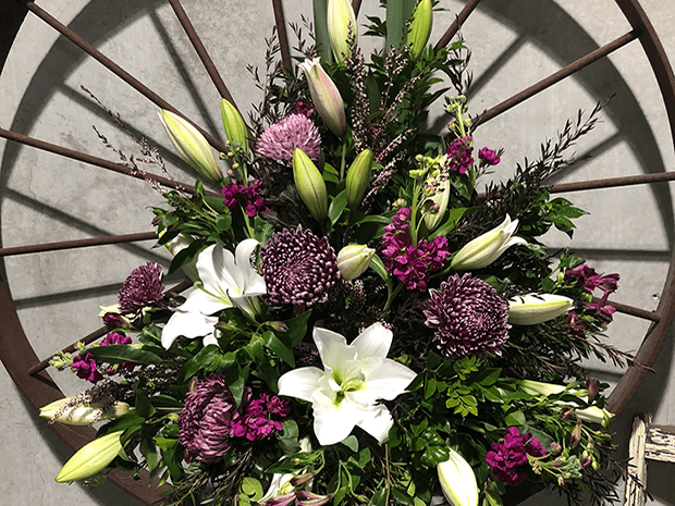 photo 1pedestal arrangement 1